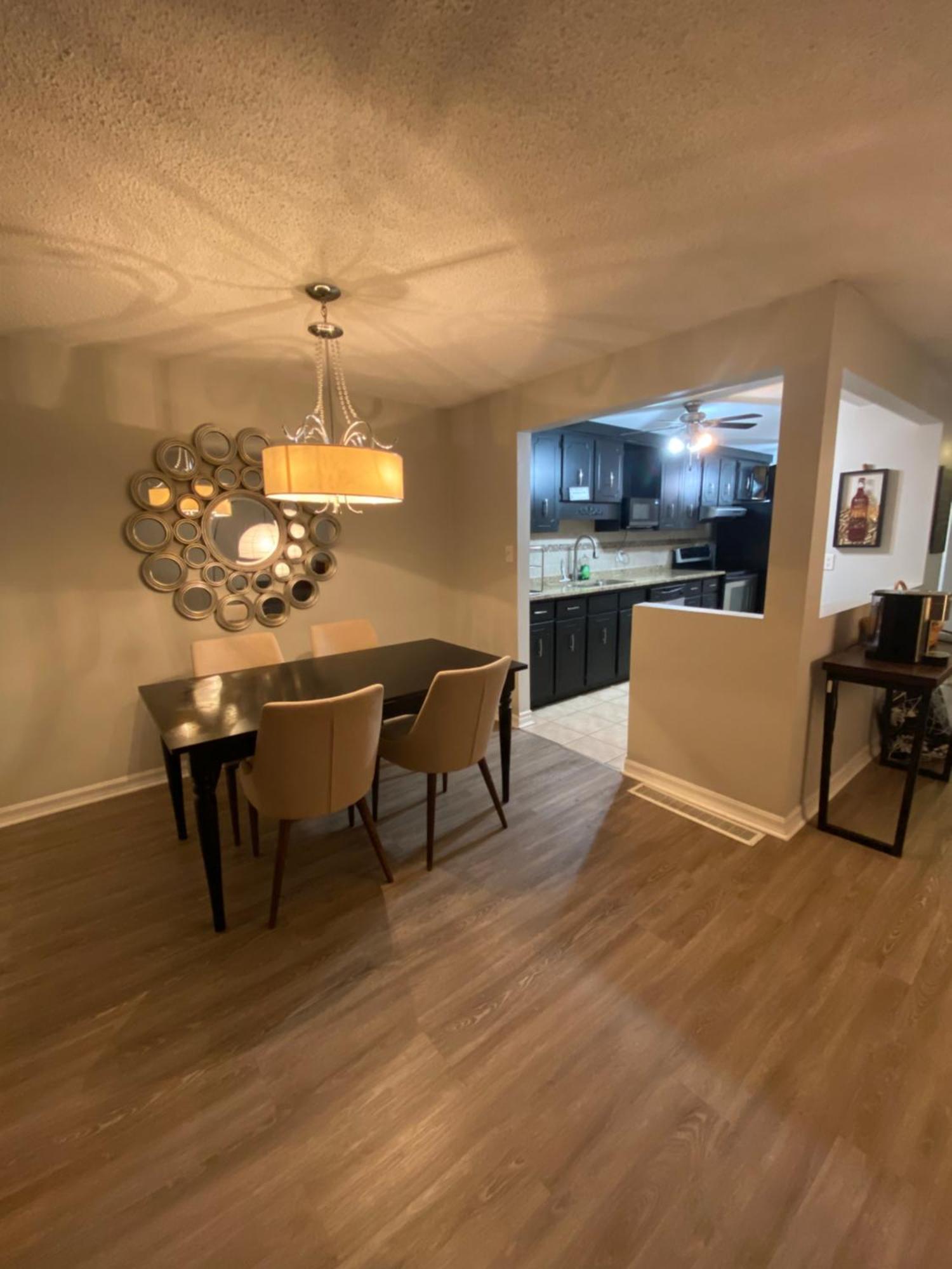 Centrally Located, Spacious Niagara Falls