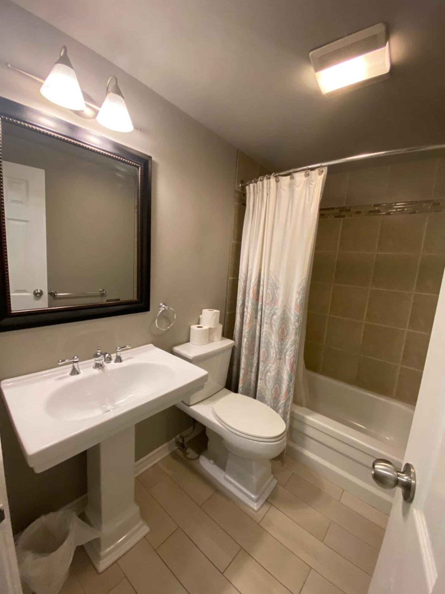 Centrally Located, Spacious Holiday home *