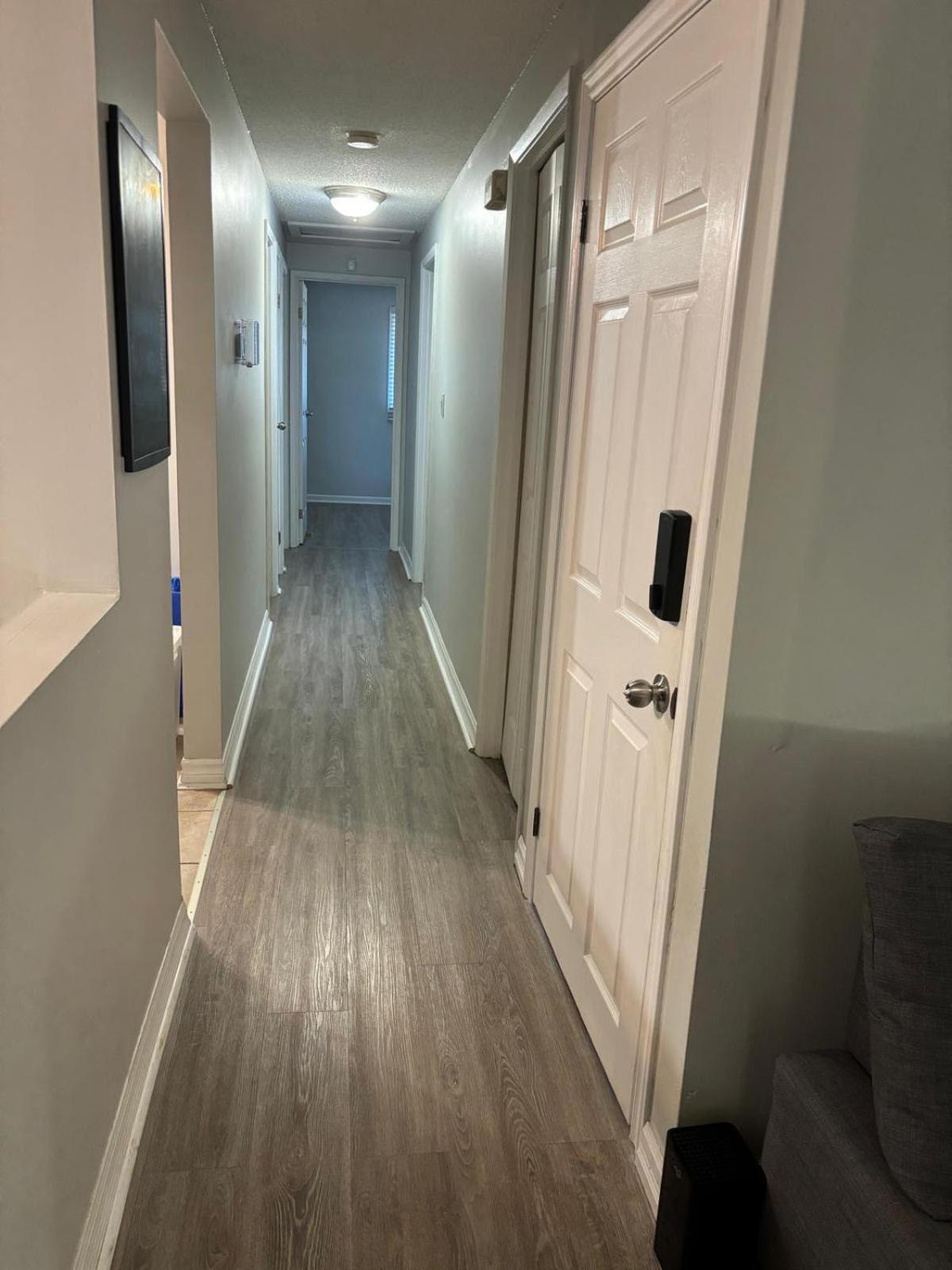 Centrally Located, Spacious Holiday home Niagara Falls
